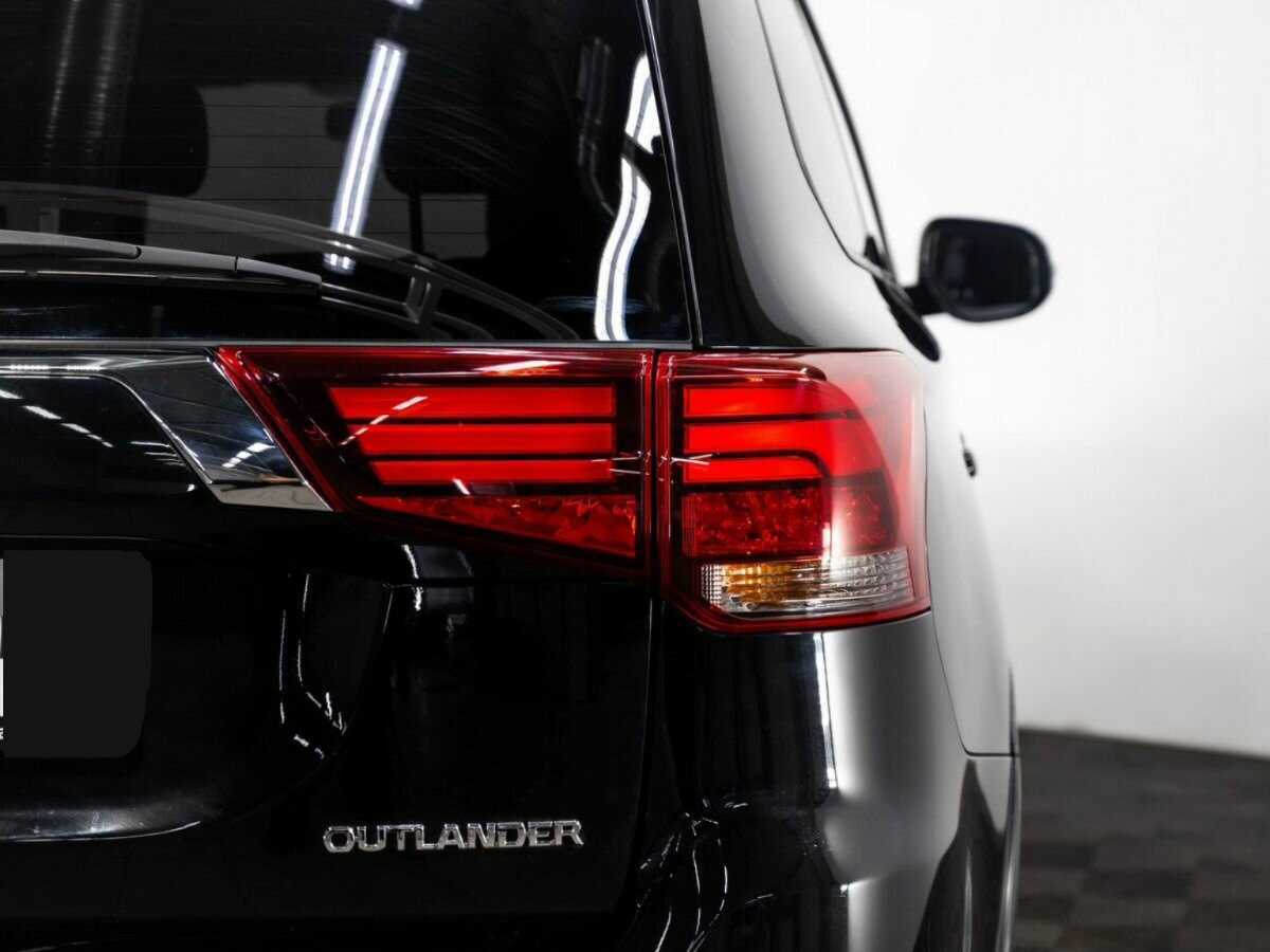 Купить Mitsubishi Outlander с пробегом. Фото: #6