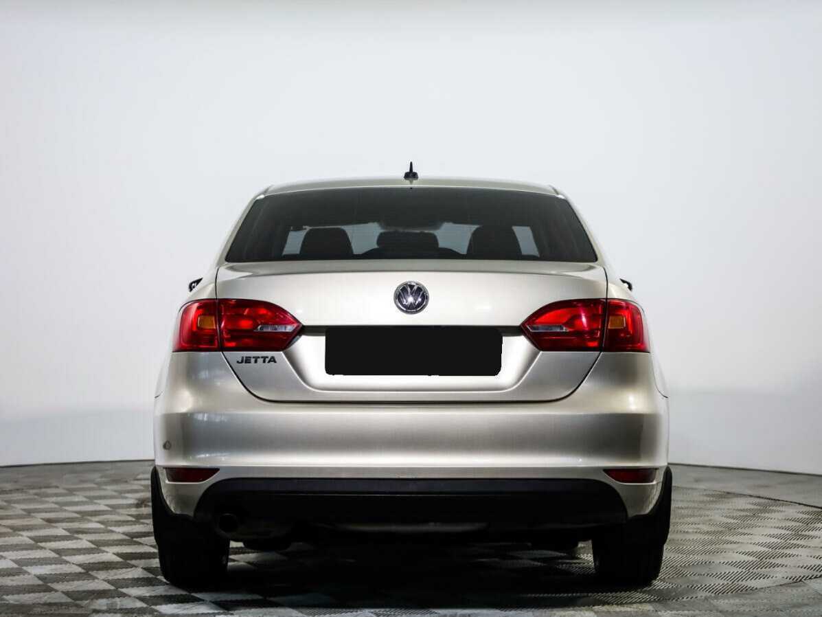 Купить Volkswagen Jetta с пробегом. Фото: #4