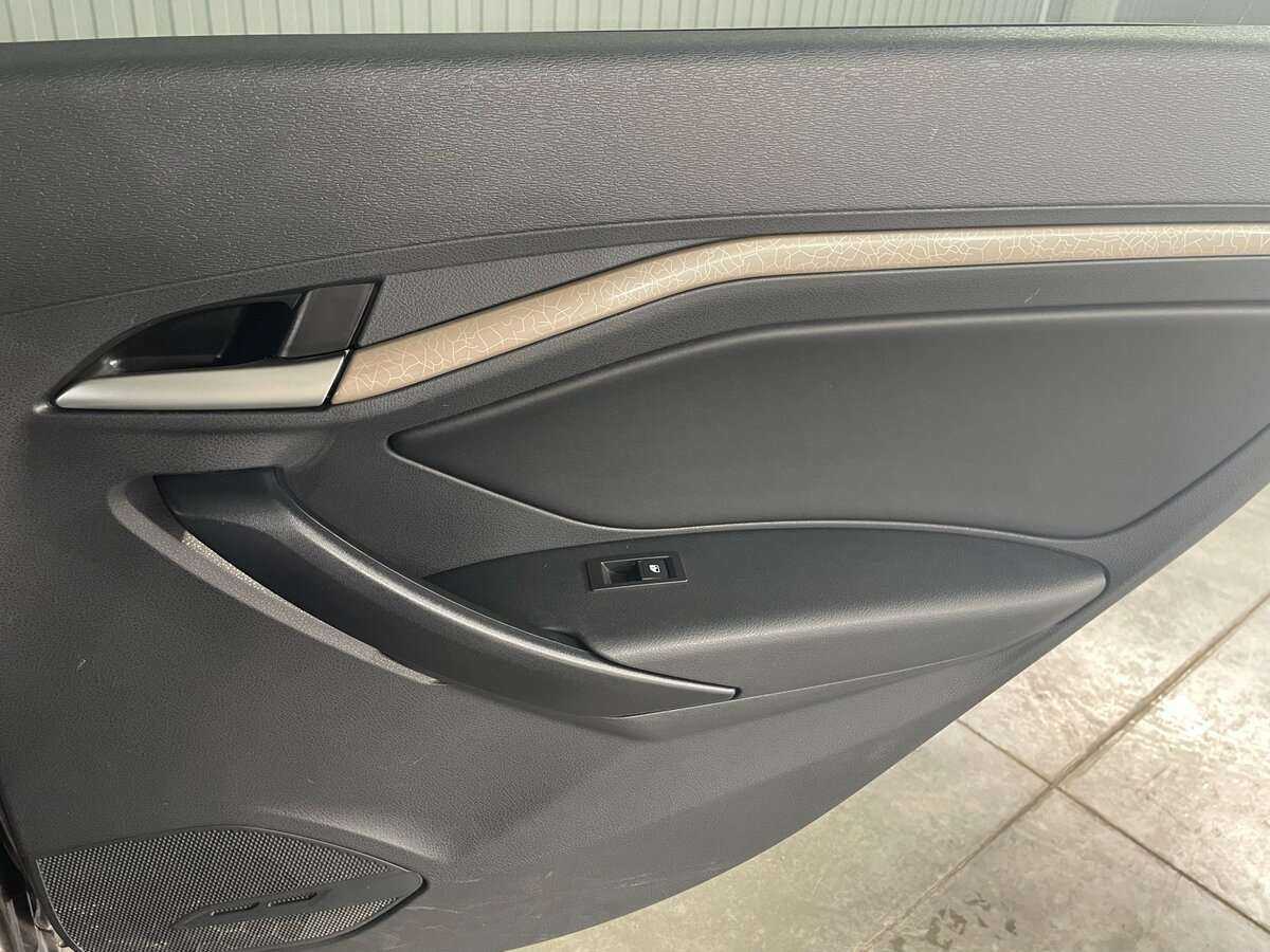 Купить Lada (ВАЗ) Vesta с пробегом. Фото: #22