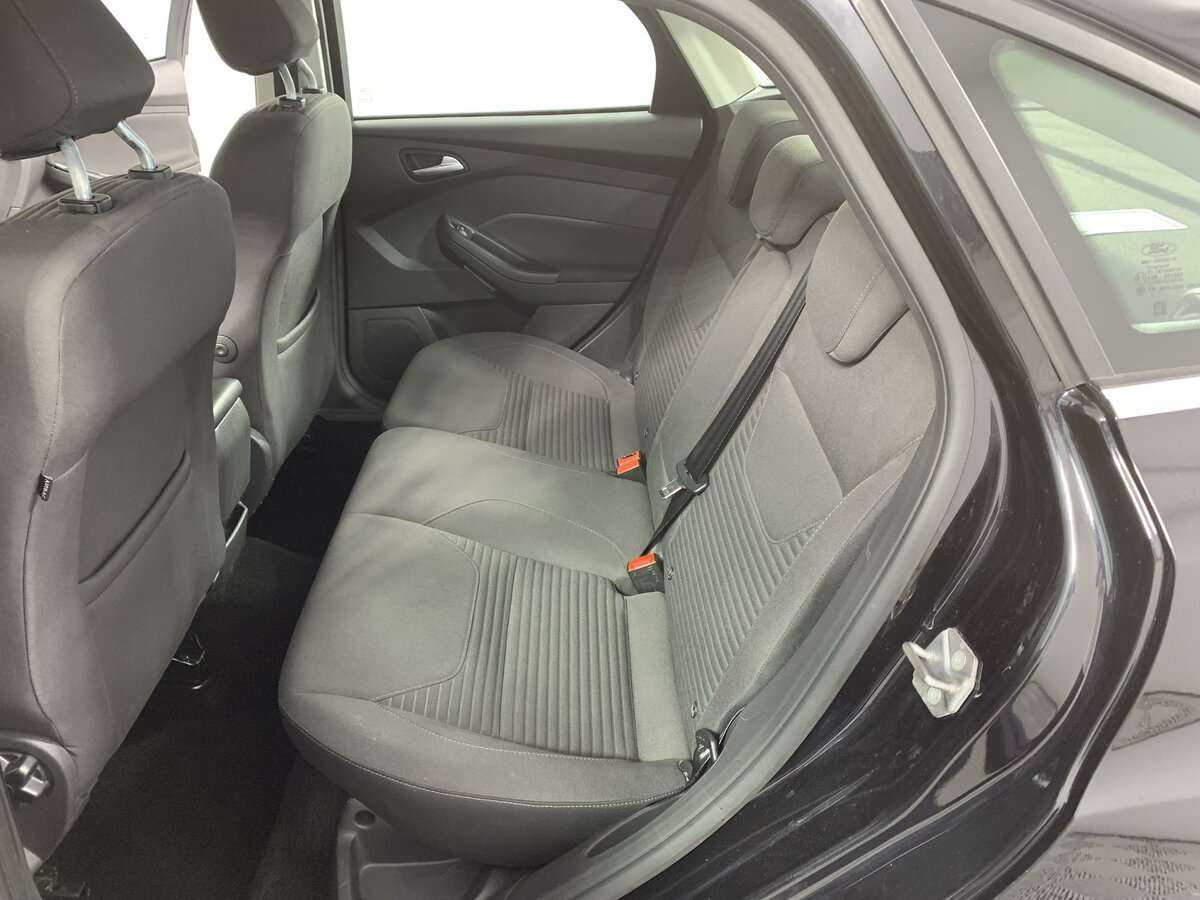 Купить Ford Focus с пробегом. Фото: #9