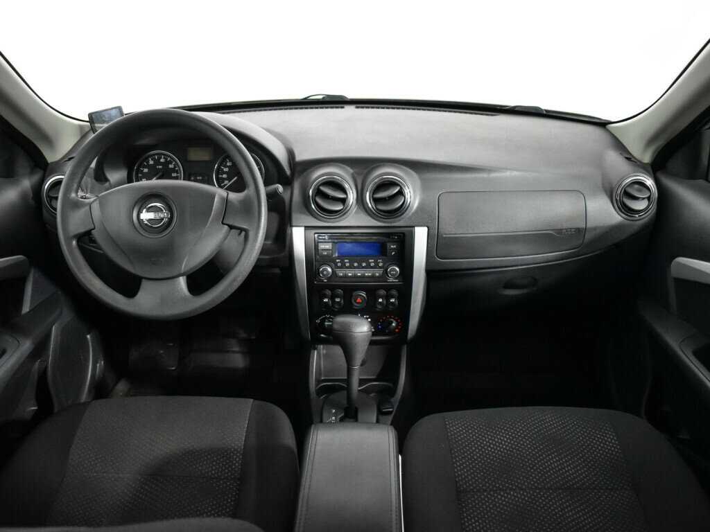 Купить Nissan Almera с пробегом. Фото: #11