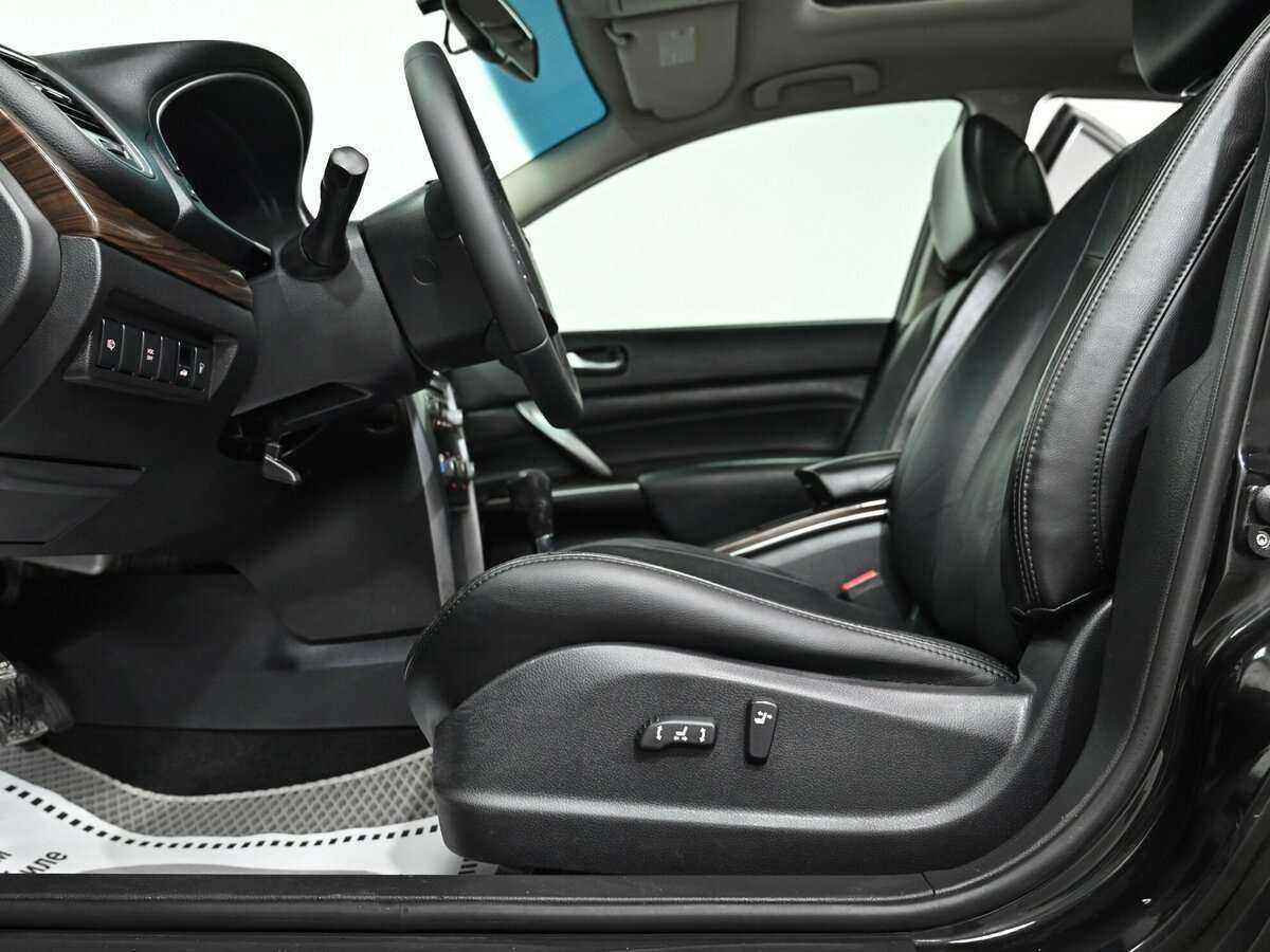 Купить Nissan Teana с пробегом. Фото: #9