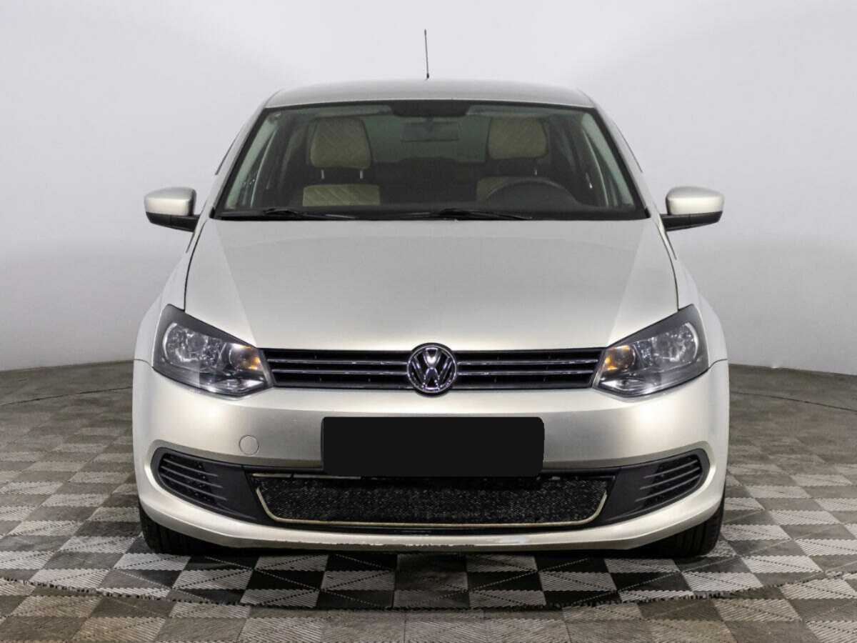 Купить Volkswagen Polo с пробегом. Фото: #1