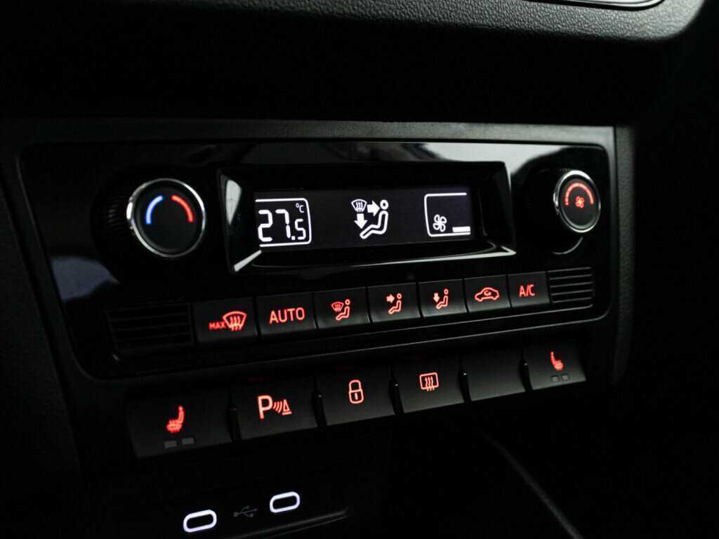 Купить Volkswagen Polo с пробегом. Фото: #14