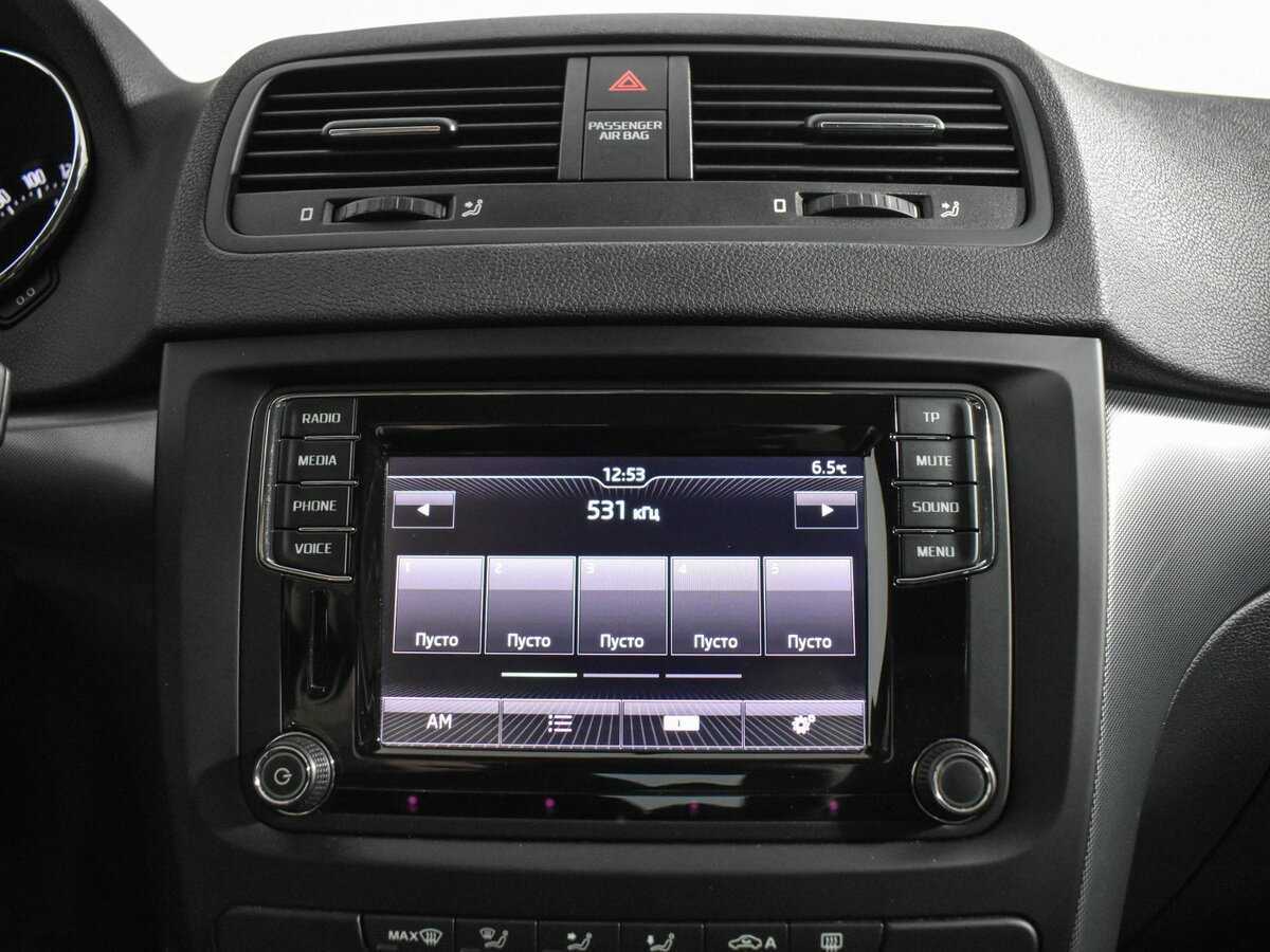 Купить Skoda Yeti с пробегом. Фото: #15