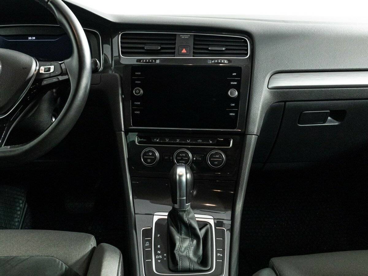 Купить Volkswagen Golf с пробегом. Фото: #13