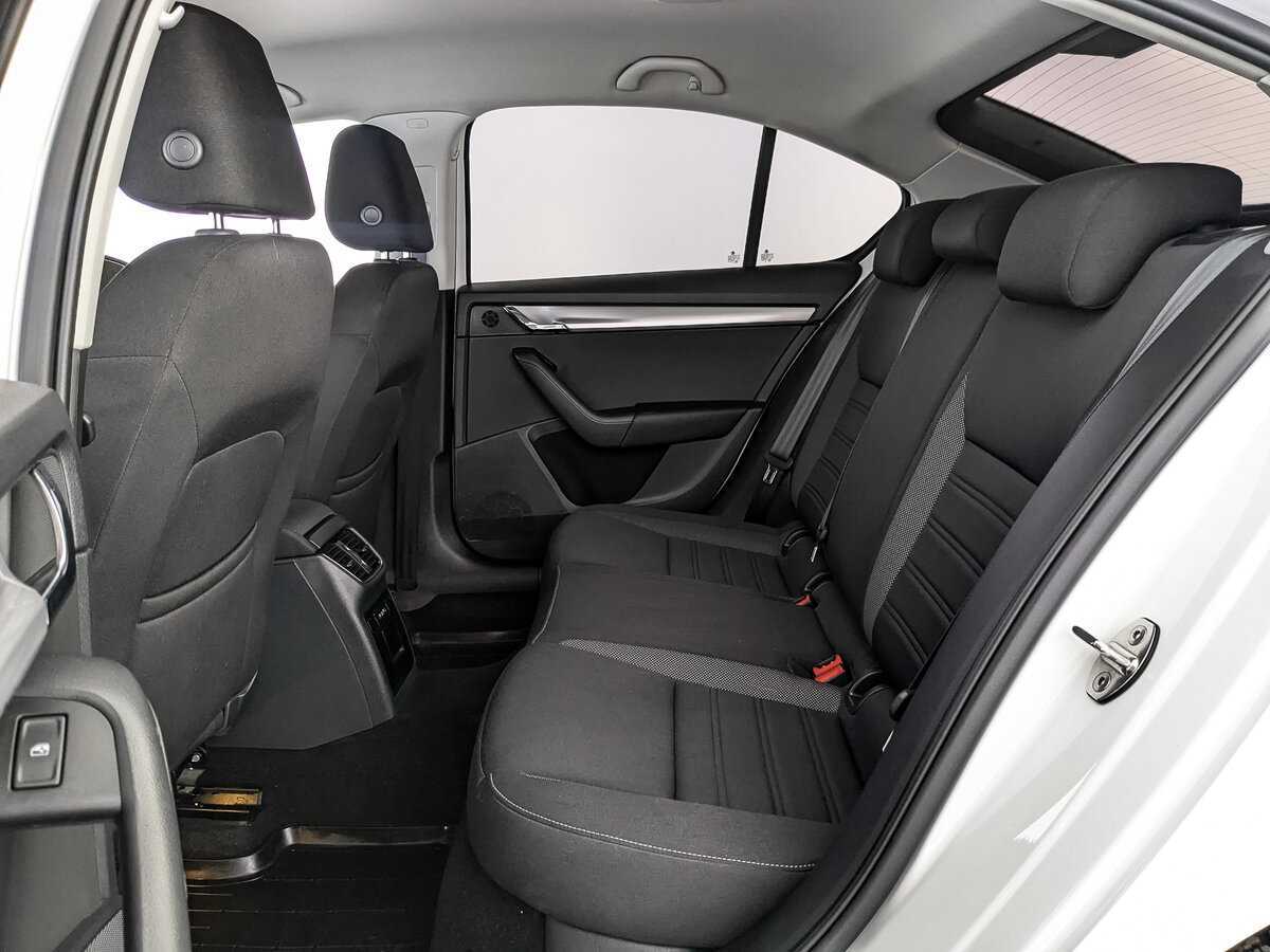 Купить Skoda Octavia с пробегом. Фото: #13