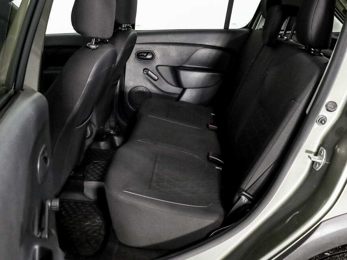 Купить Renault Sandero с пробегом. Фото: #8