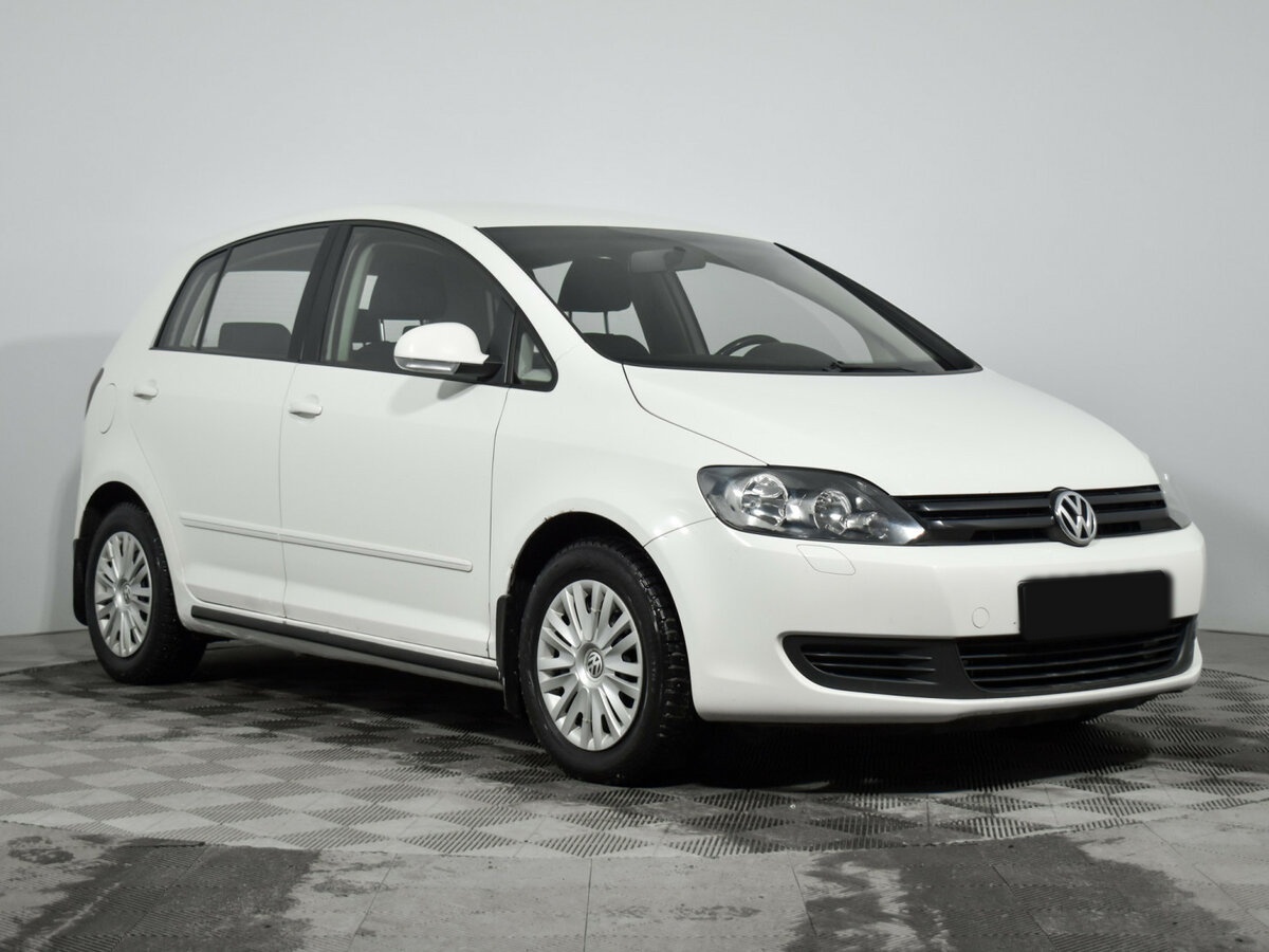 Купить Volkswagen Golf Plus с пробегом. Фото: #2