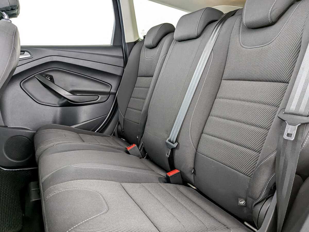 Купить Ford Kuga с пробегом. Фото: #9