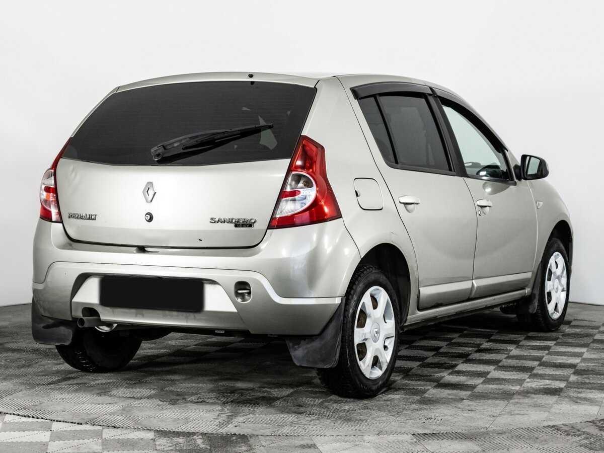 Купить Renault Sandero с пробегом. Фото: #4