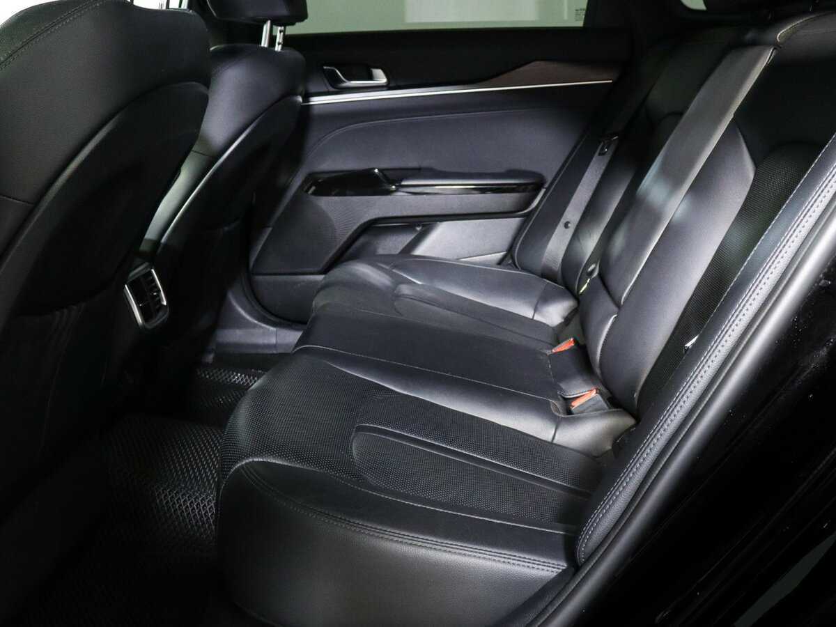 Купить Kia K5 с пробегом. Фото: #9