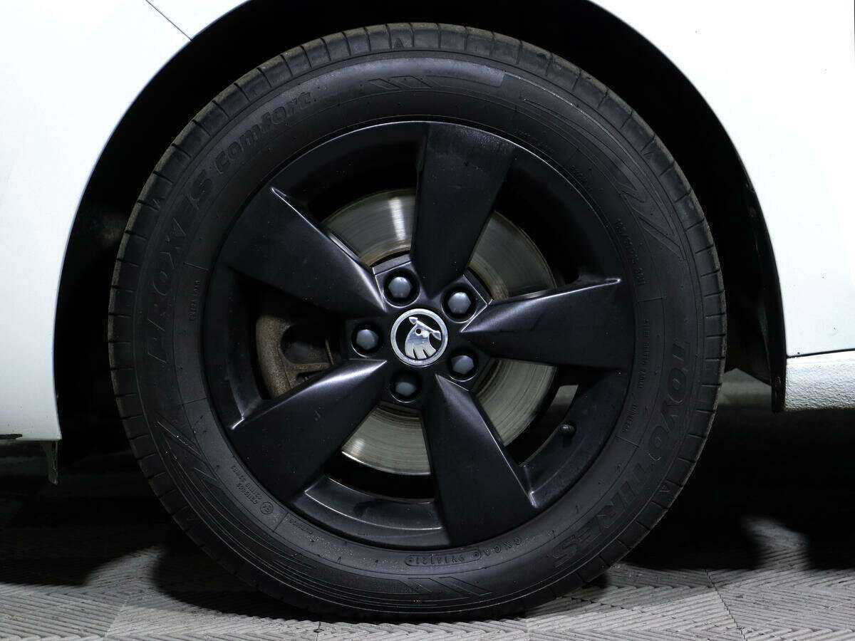 Купить Skoda Rapid с пробегом. Фото: #13