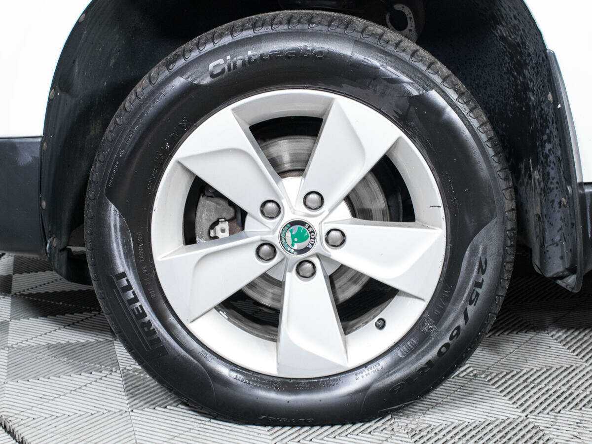 Купить Skoda Yeti с пробегом. Фото: #15