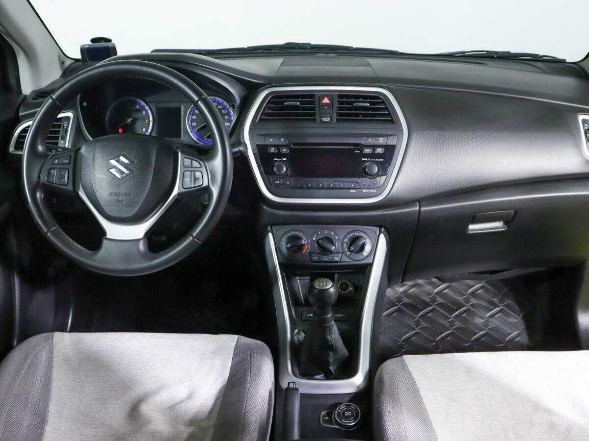 Купить Suzuki SX4 с пробегом. Фото: #11
