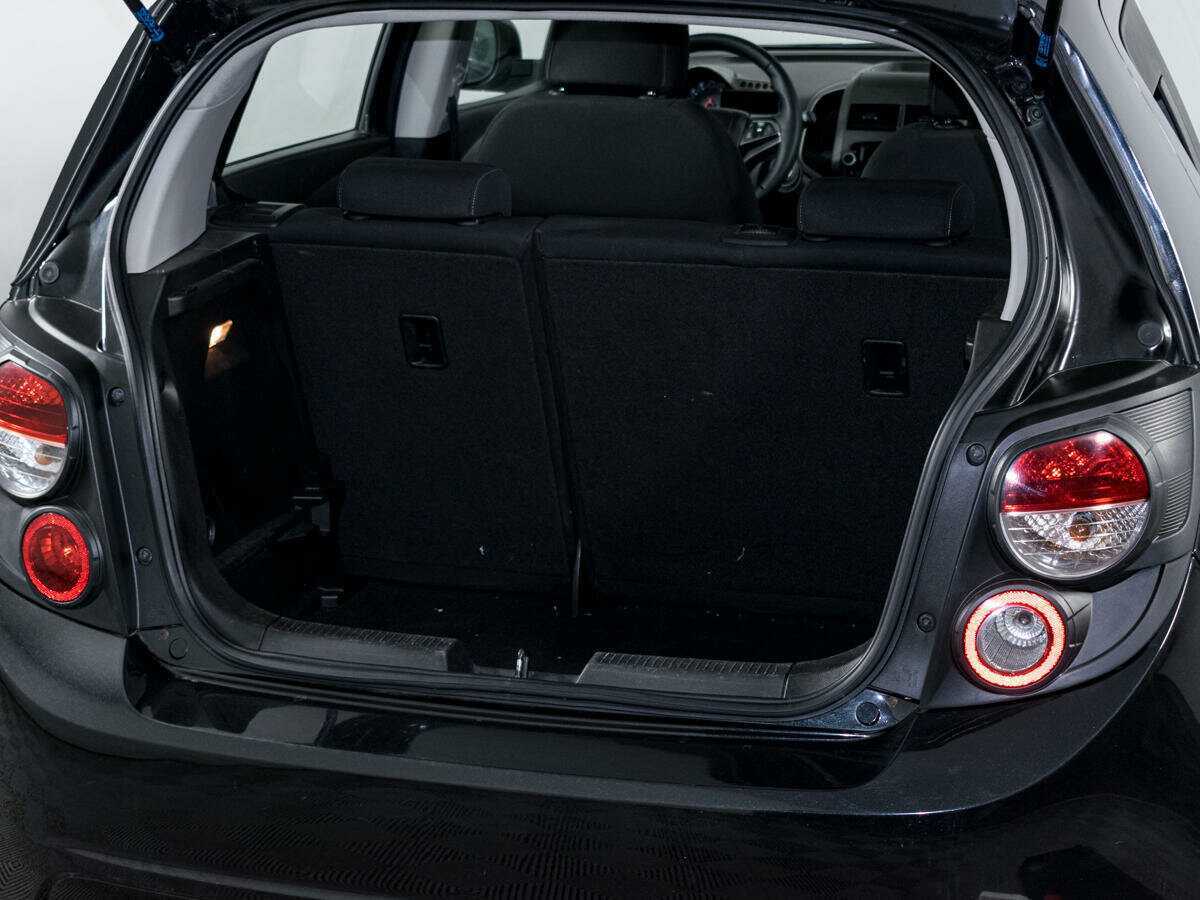 Купить Chevrolet Aveo с пробегом. Фото: #6