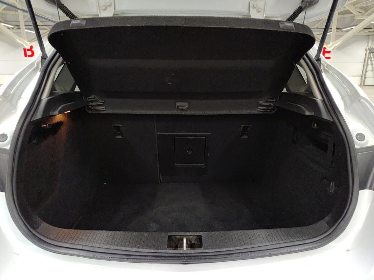 Купить Opel Astra с пробегом. Фото: #9