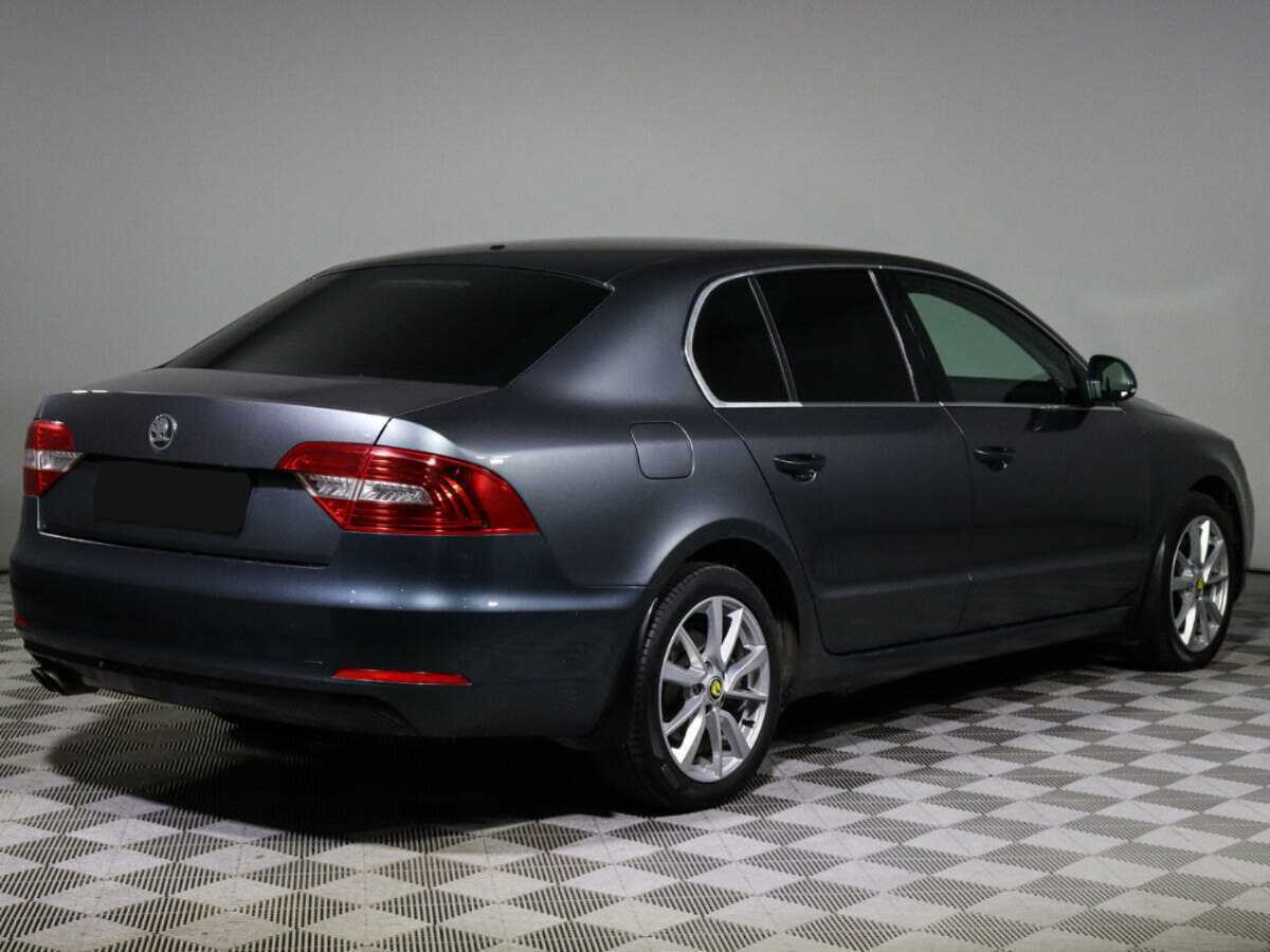 Купить Skoda Superb с пробегом. Фото: #4