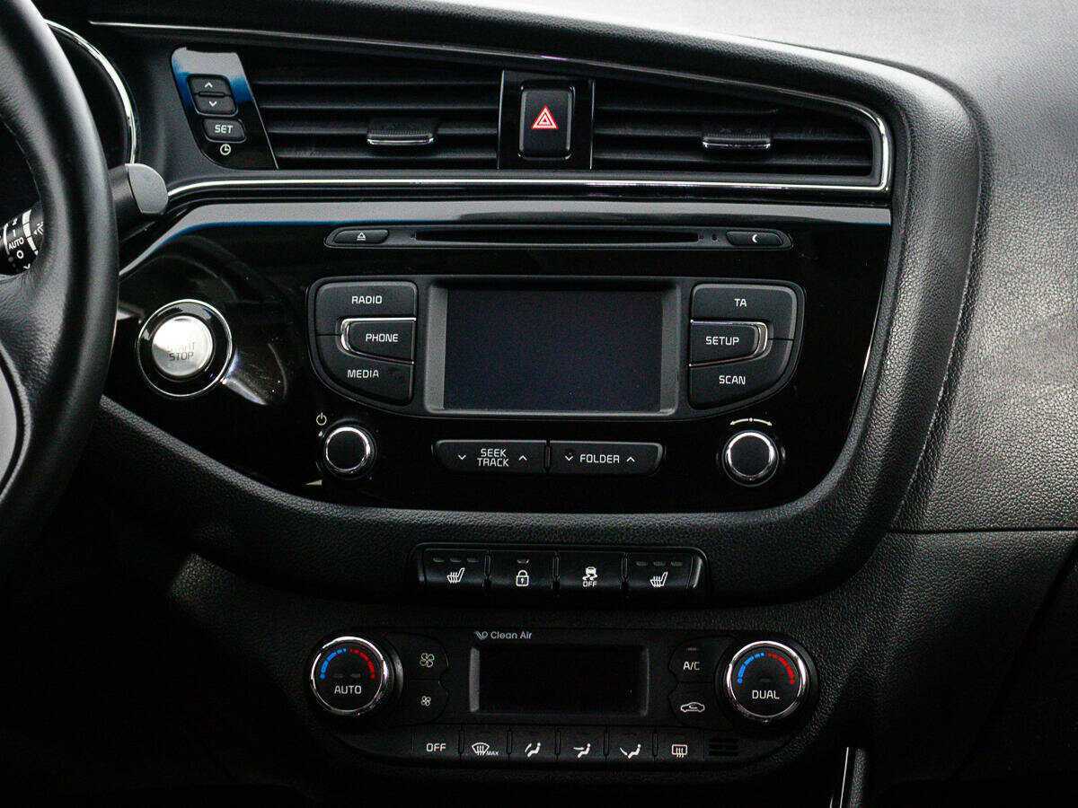Купить Kia Ceed с пробегом. Фото: #14