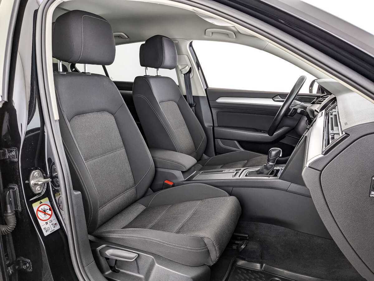 Купить Volkswagen Passat с пробегом. Фото: #18