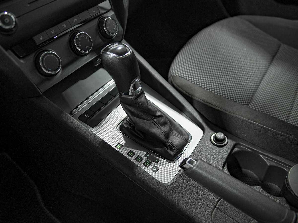 Купить Skoda Octavia с пробегом. Фото: #8