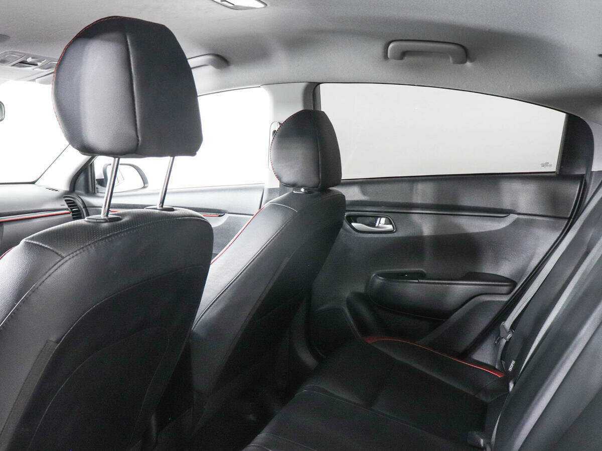 Купить Kia Rio с пробегом. Фото: #11