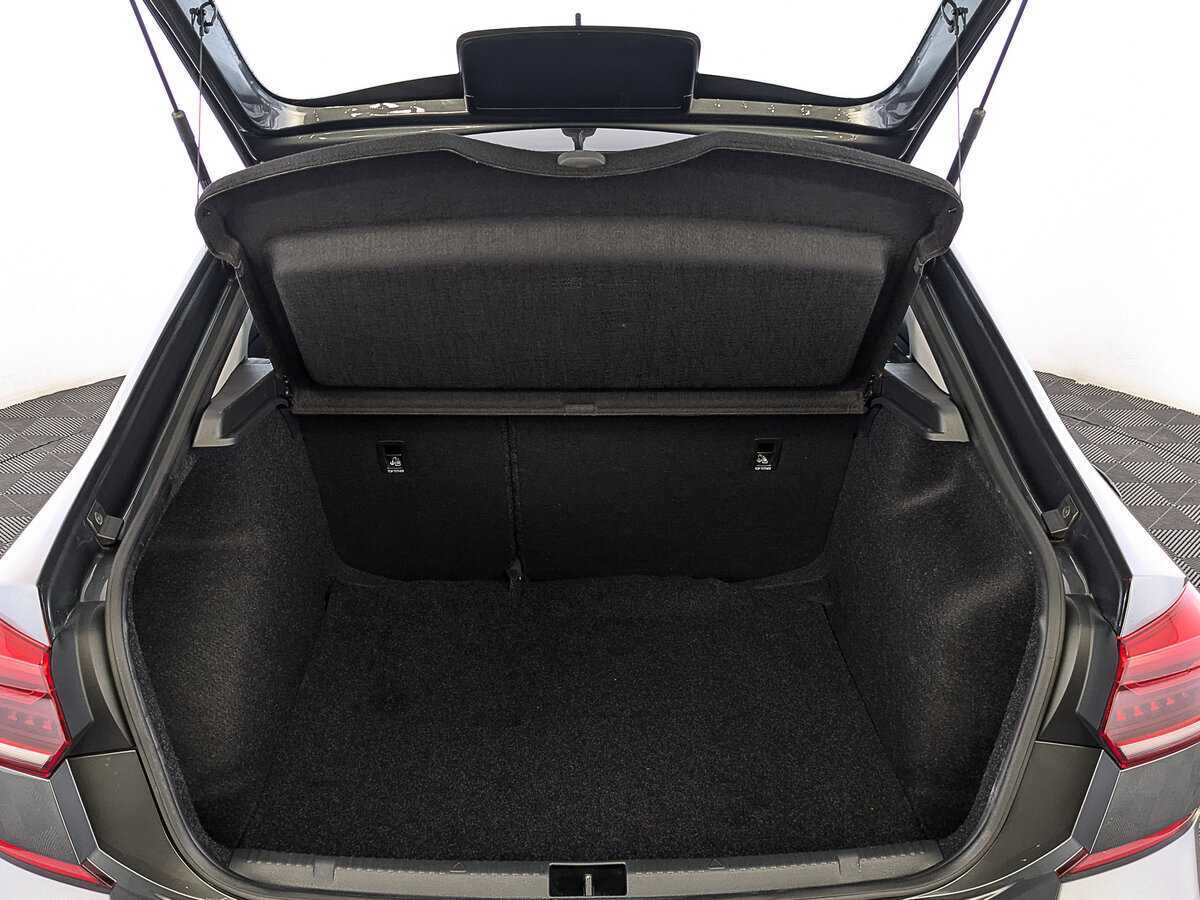 Купить Volkswagen Polo с пробегом. Фото: #9