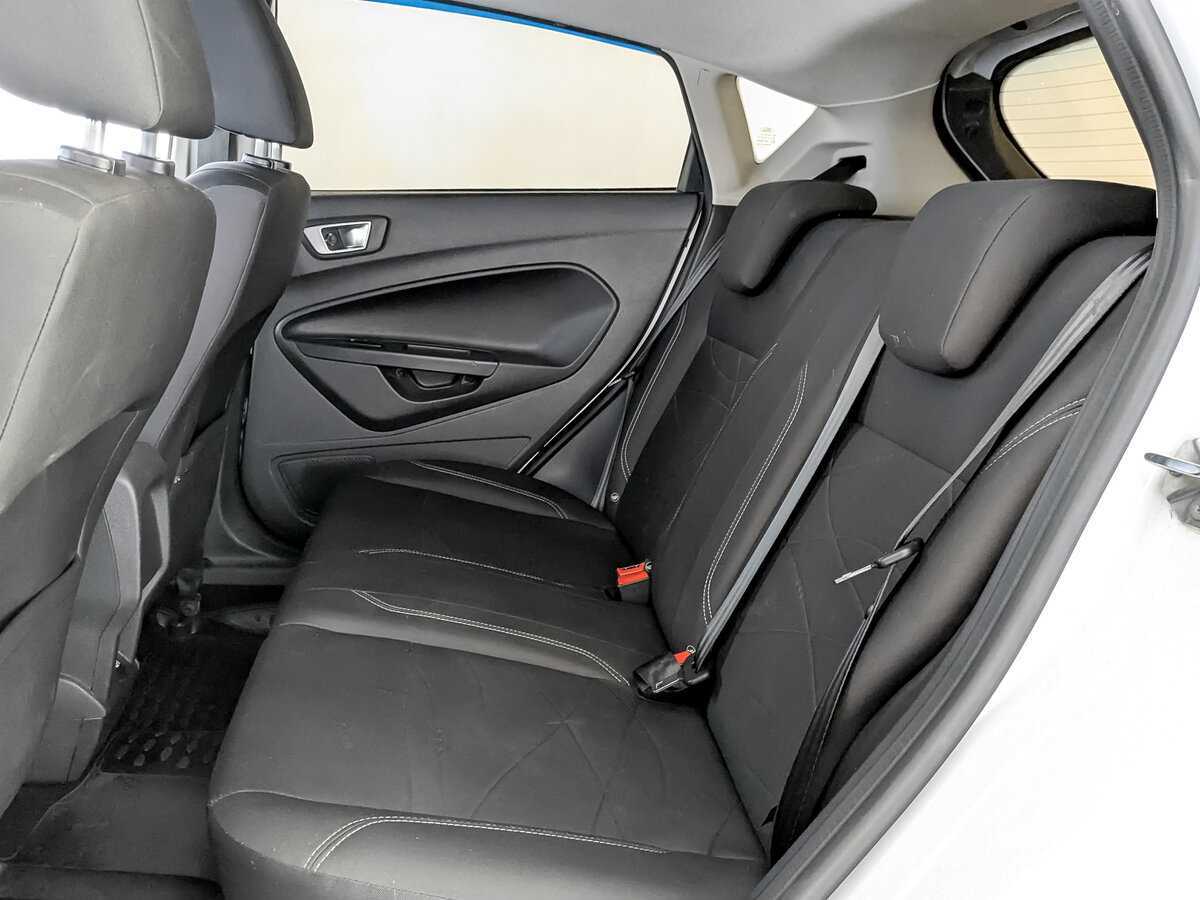 Купить Ford Fiesta с пробегом. Фото: #11