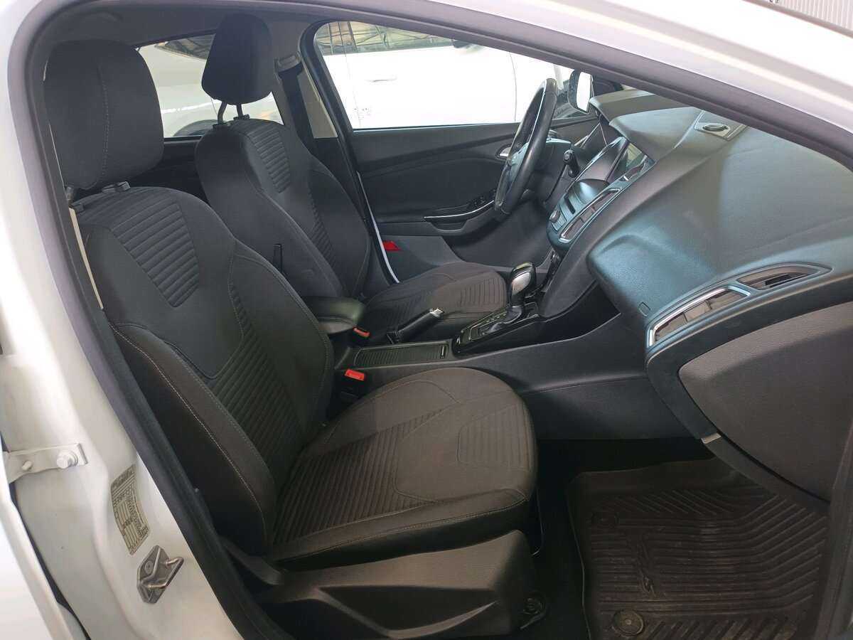 Купить Ford Focus с пробегом. Фото: #14