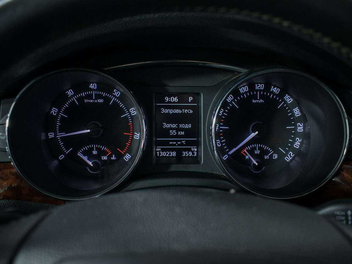 Купить Skoda Superb с пробегом. Фото: #10
