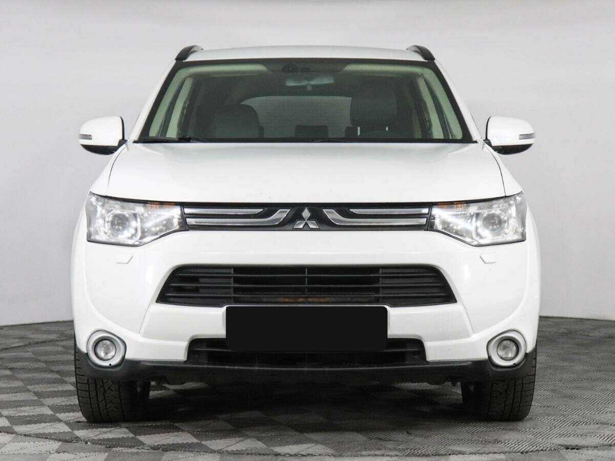 Купить Mitsubishi Outlander с пробегом. Фото: #1