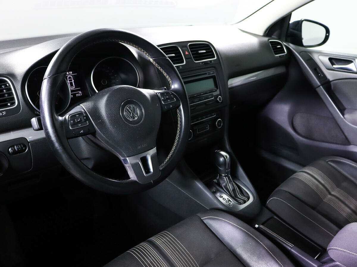 Купить Volkswagen Golf с пробегом. Фото: #11