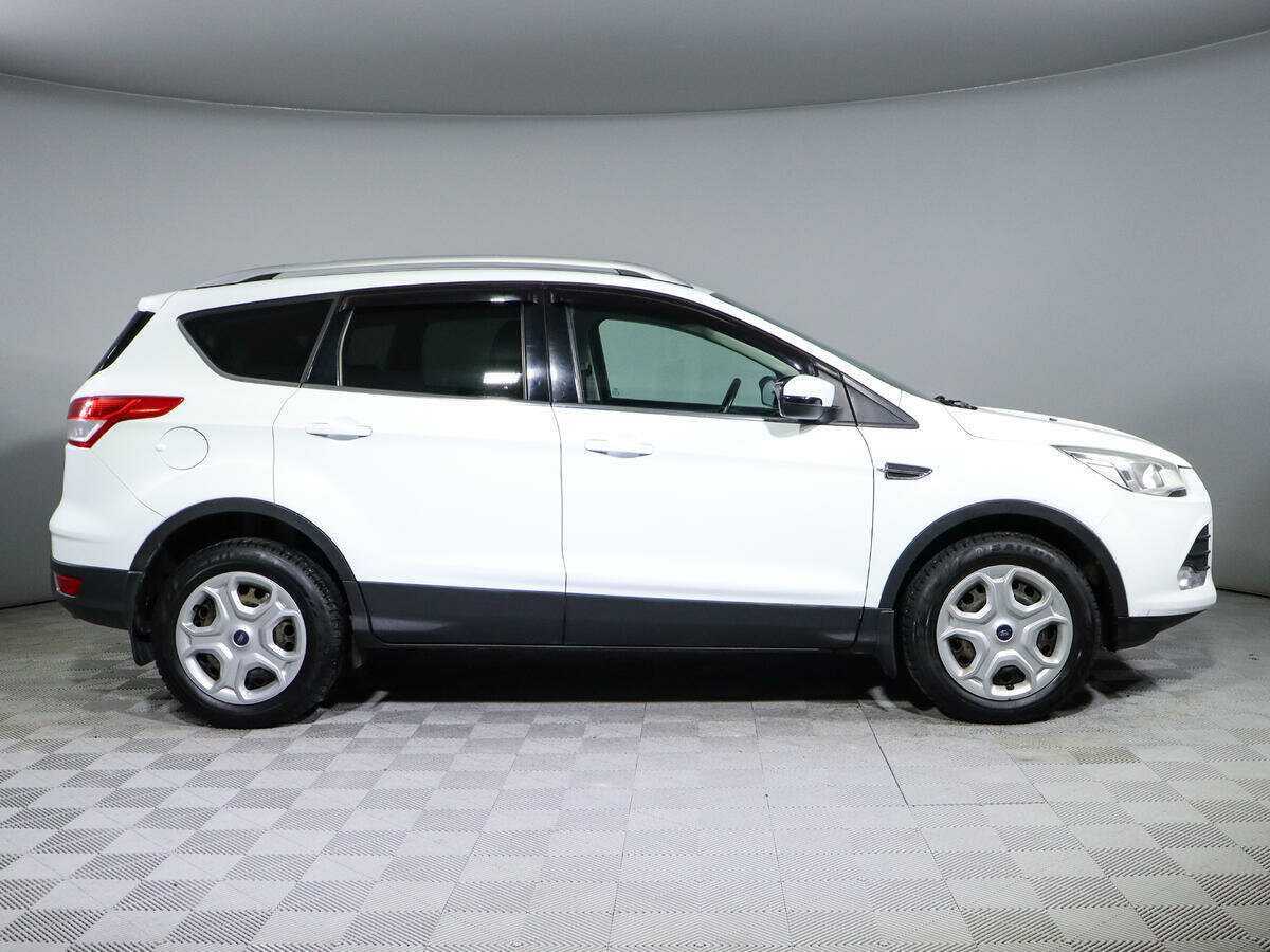 Купить Ford Kuga с пробегом. Фото: #3