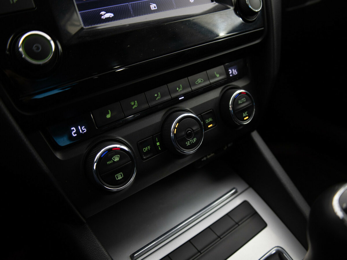 Купить Skoda Octavia с пробегом. Фото: #10