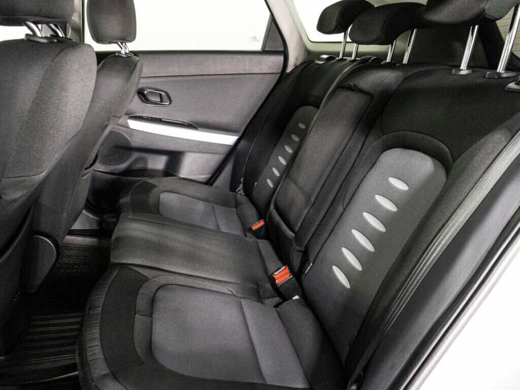 Купить Kia Ceed с пробегом. Фото: #9