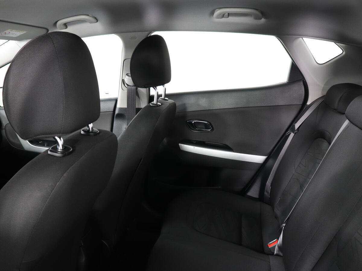 Купить Kia Ceed с пробегом. Фото: #10