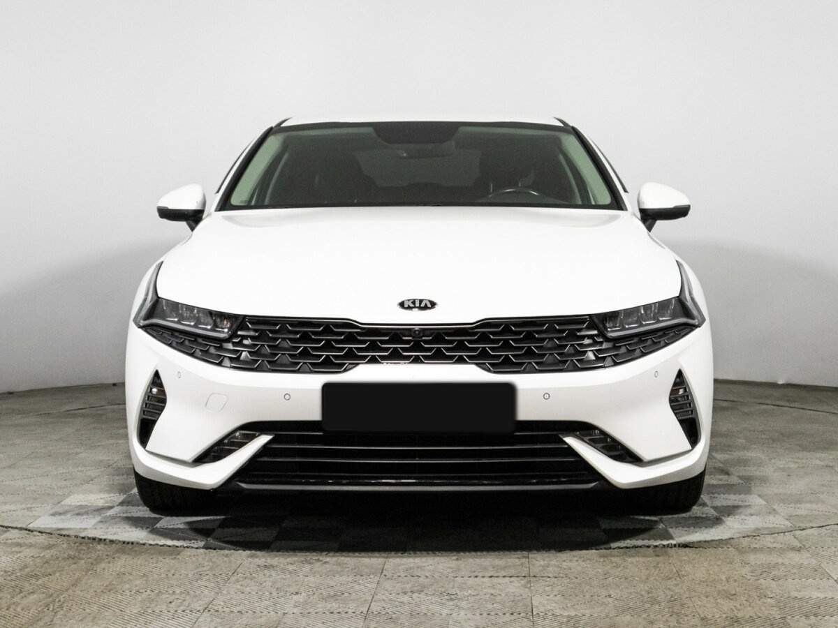 Купить Kia K5 с пробегом. Фото: #1