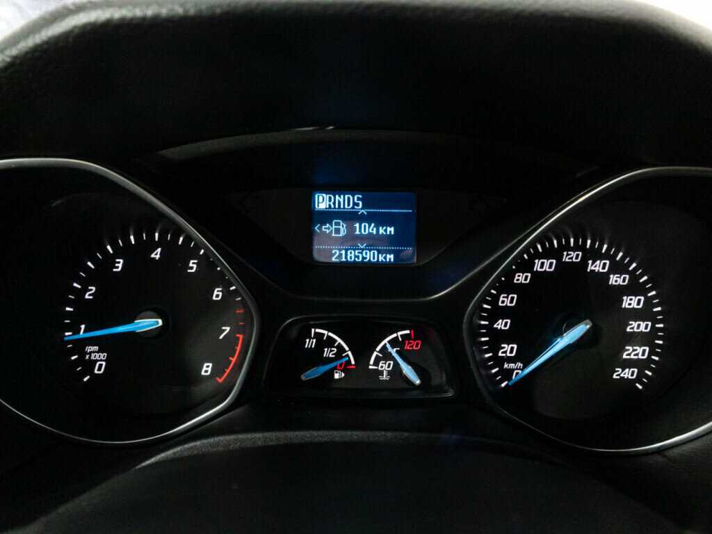 Купить Ford Focus с пробегом. Фото: #11