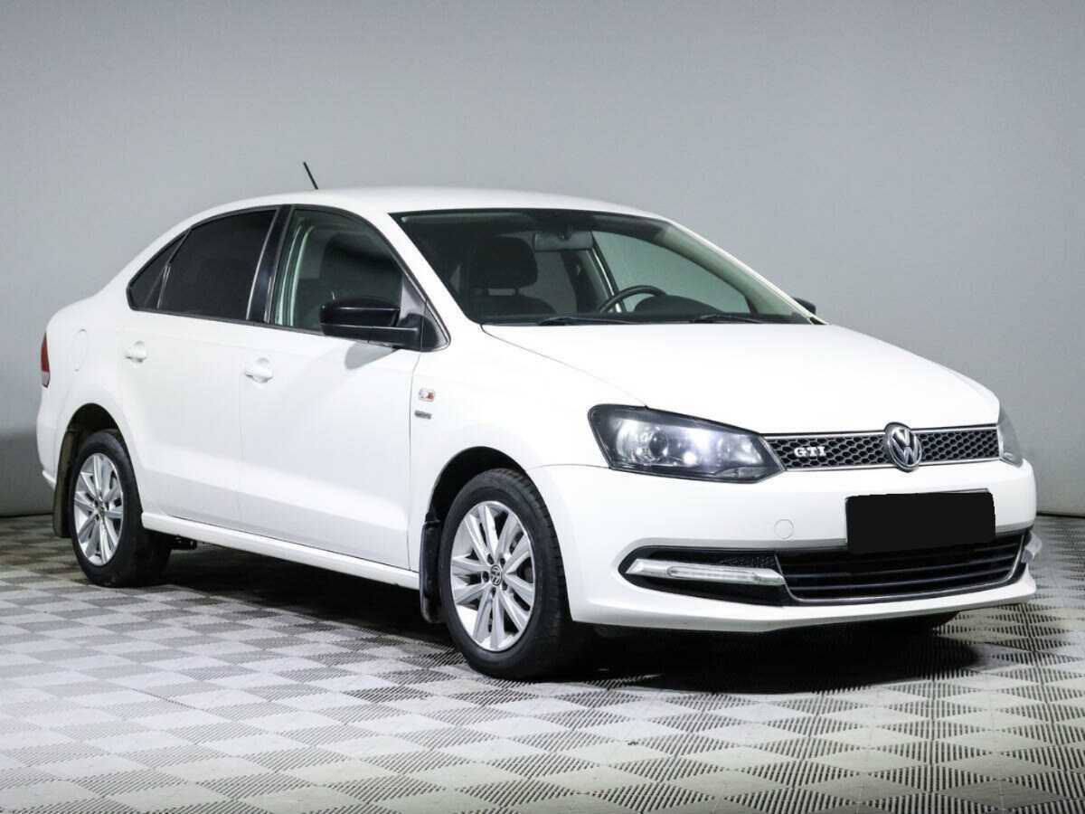 Купить Volkswagen Polo с пробегом. Фото: #2