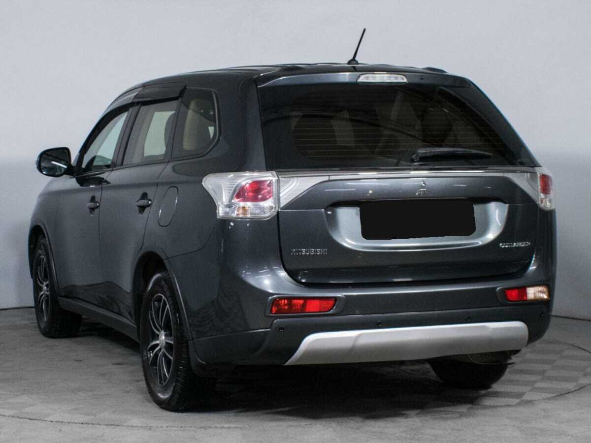 Купить Mitsubishi Outlander с пробегом. Фото: #6