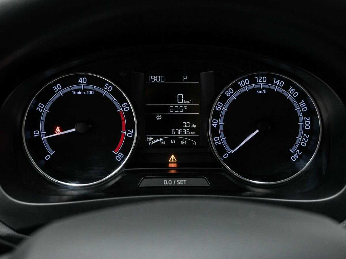 Купить Skoda Rapid с пробегом. Фото: #20
