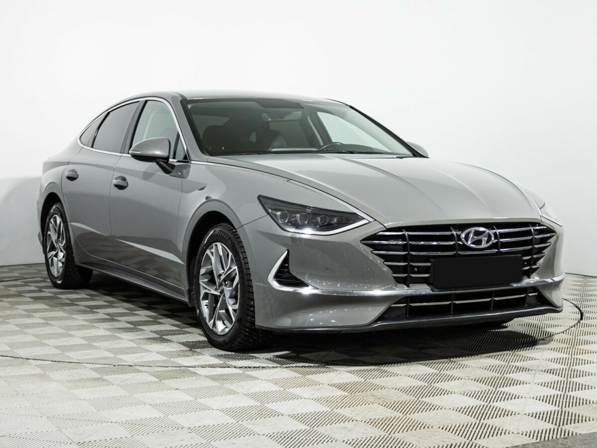 Купить Hyundai Sonata с пробегом. Фото: #2