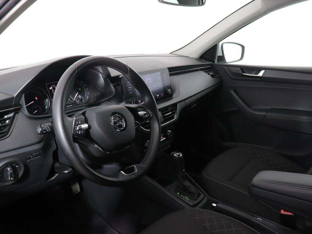 Купить Skoda Rapid с пробегом. Фото: #9