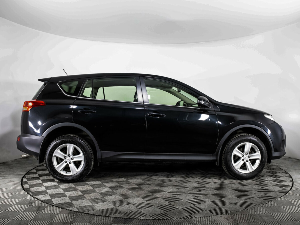 Купить Toyota RAV4 с пробегом. Фото: #3