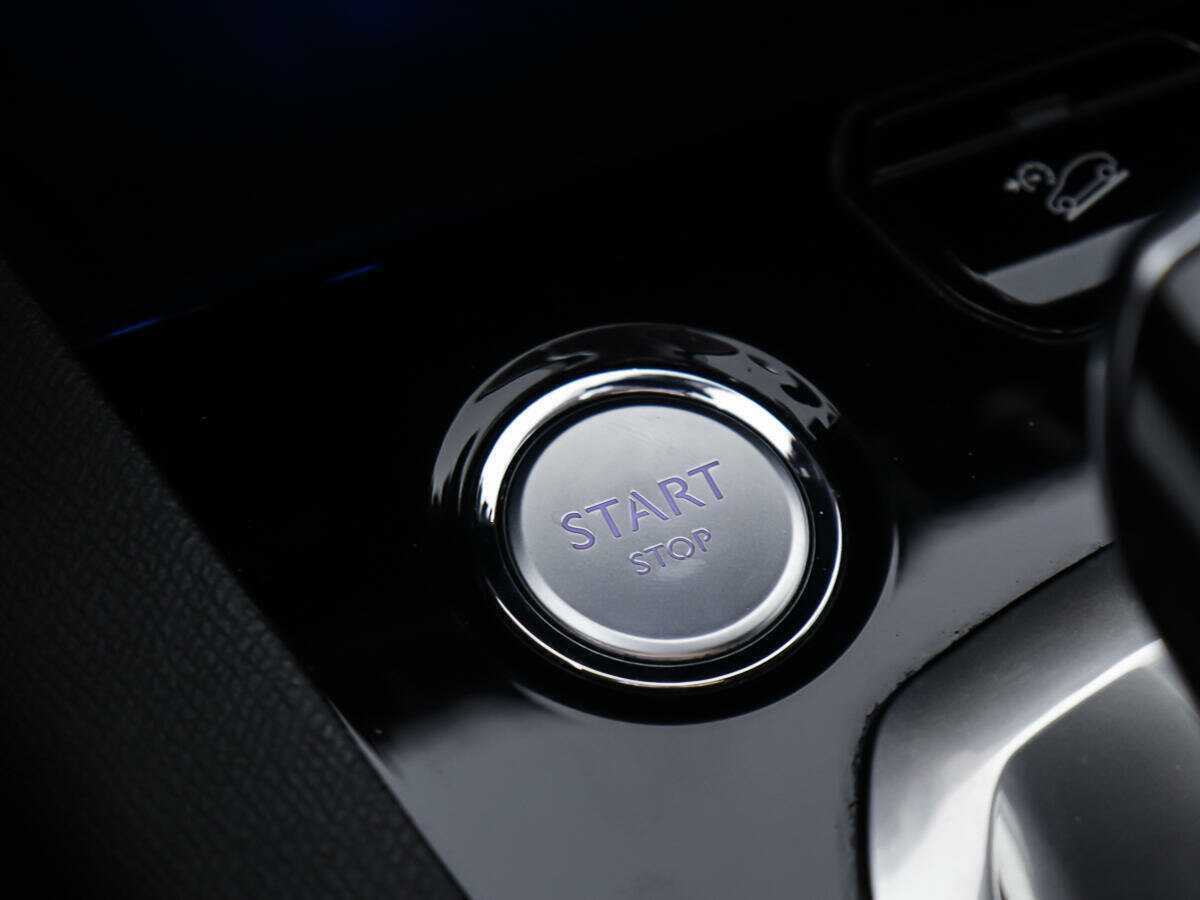 Купить Peugeot 3008 с пробегом. Фото: #17