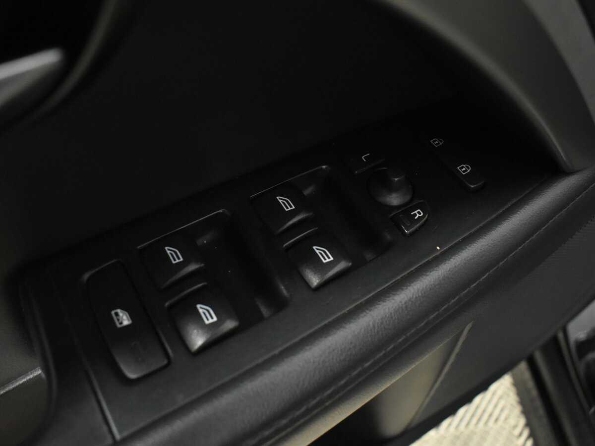 Купить Volvo S80 с пробегом. Фото: #17