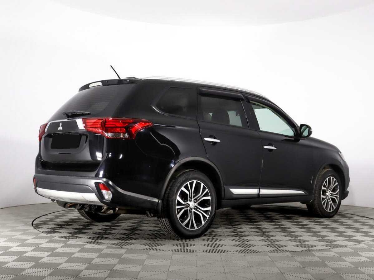 Купить Mitsubishi Outlander с пробегом. Фото: #4
