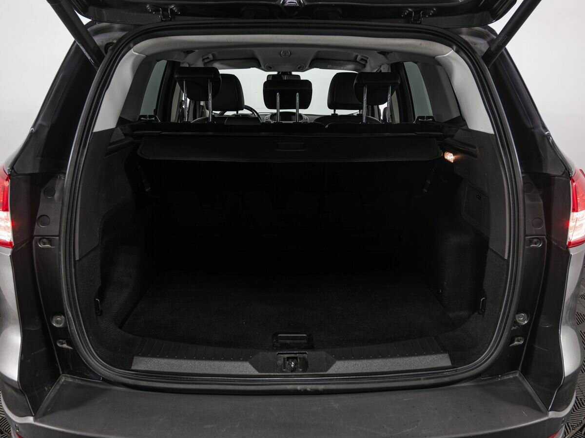 Купить Ford Kuga с пробегом. Фото: #18