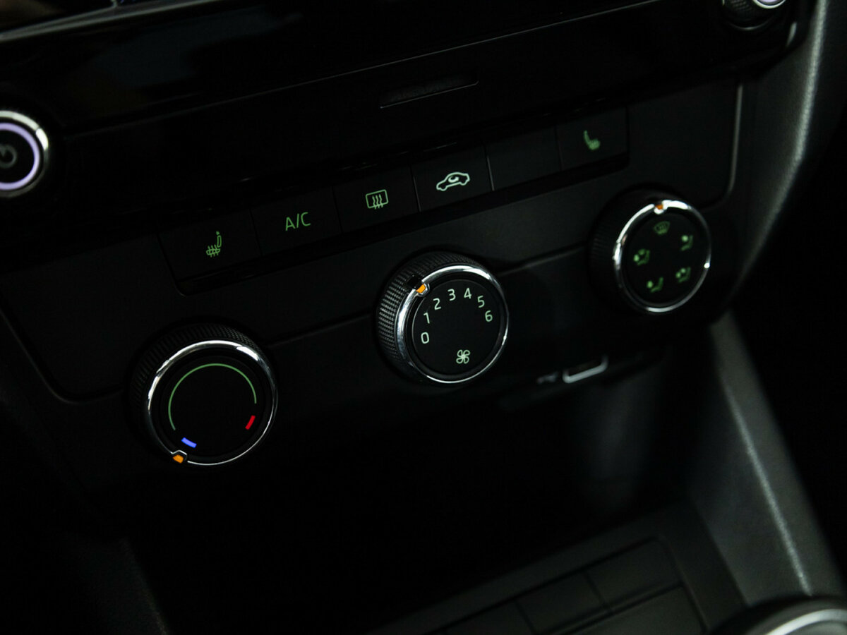 Купить Skoda Octavia с пробегом. Фото: #13