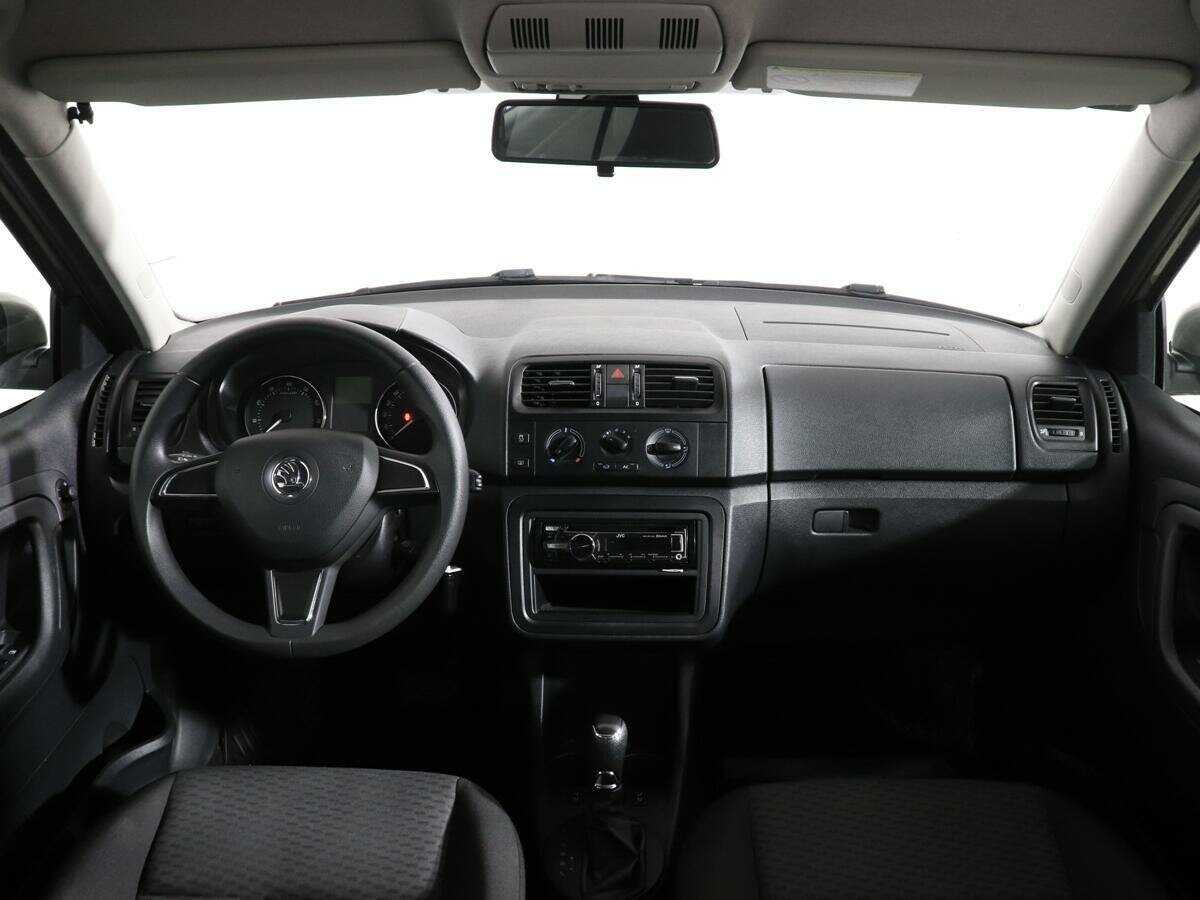 Купить Skoda Fabia с пробегом. Фото: #13